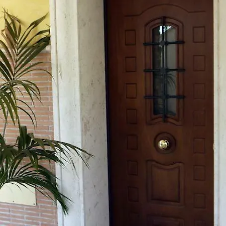 Alojamento de Acomodação e Pequeno-almoço Alba Chiara