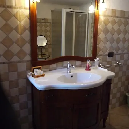 Oda ve Kahvaltı Alba Chiara 3*
