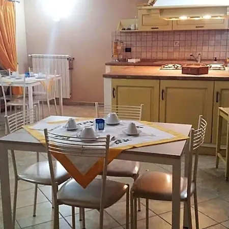 Alba Chiara Oda ve Kahvaltı Anzio